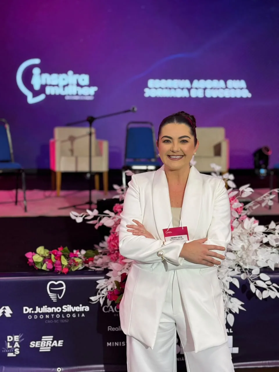 Dra. Amanda Costa em encontro profissional